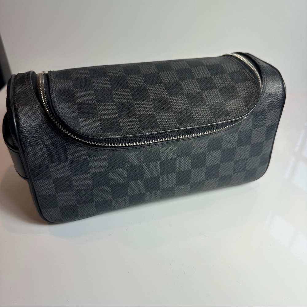 Louis Vuitton Damier Graphite Toiletry Pouch N47625